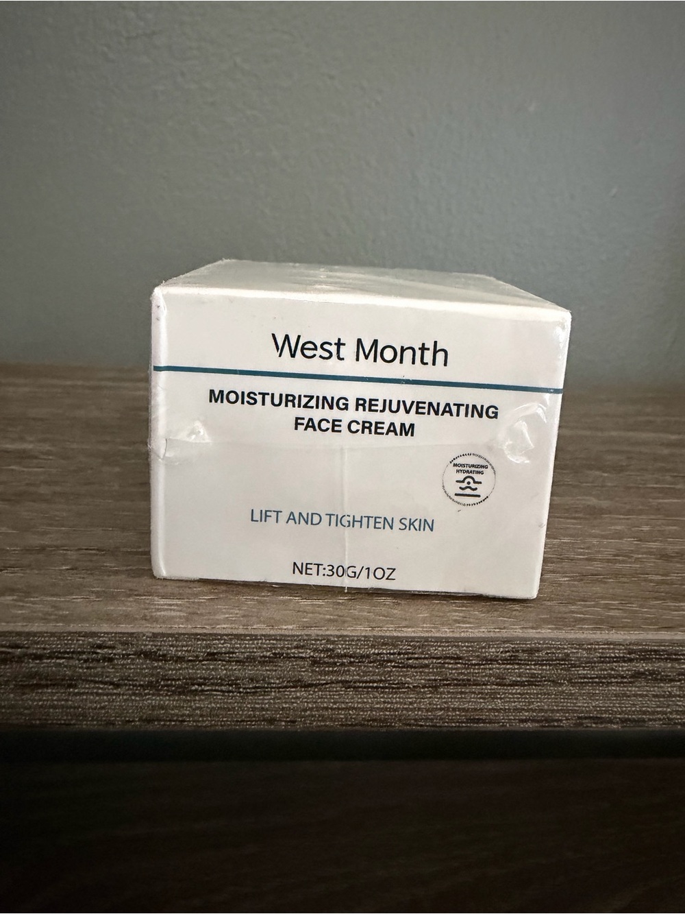 Moisturizing Rejuvenating Face Cream -